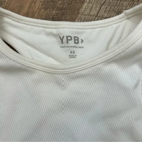 Abercrombie & Fitch YPB seamlessCORE Ribbed Scuba Tank White XS NWT - Picture 3 of 9